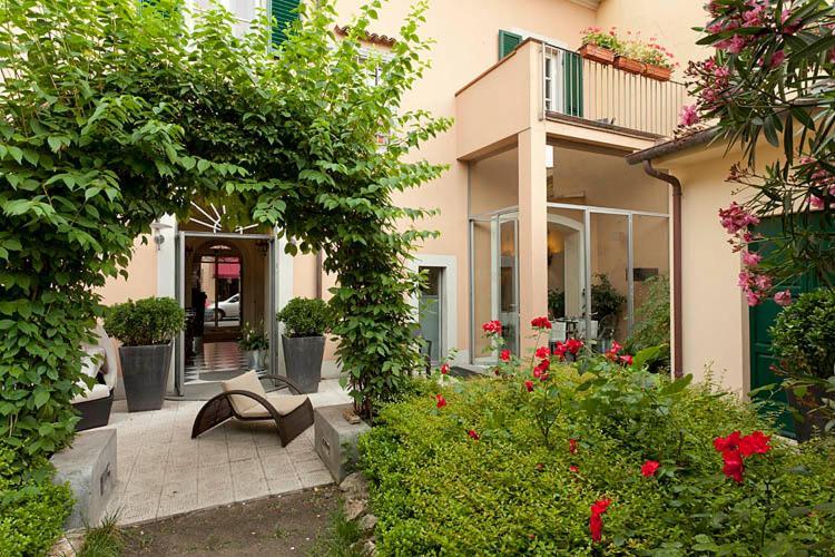פיזה Hotel Novecento מראה חיצוני תמונה