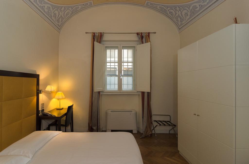 פיזה Hotel Novecento מראה חיצוני תמונה