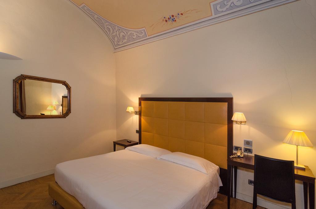 פיזה Hotel Novecento מראה חיצוני תמונה