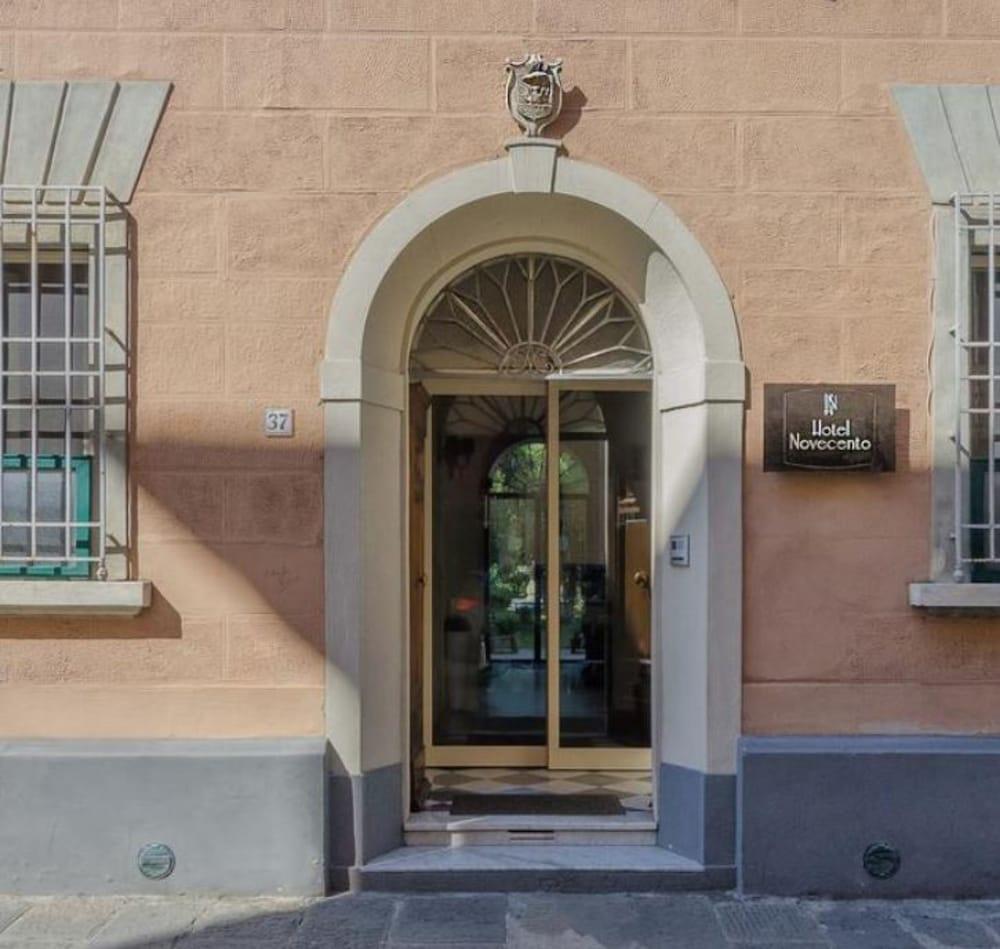 פיזה Hotel Novecento מראה חיצוני תמונה