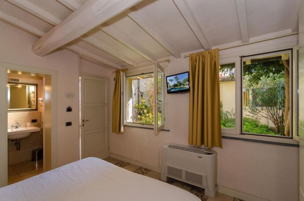 פיזה Hotel Novecento מראה חיצוני תמונה